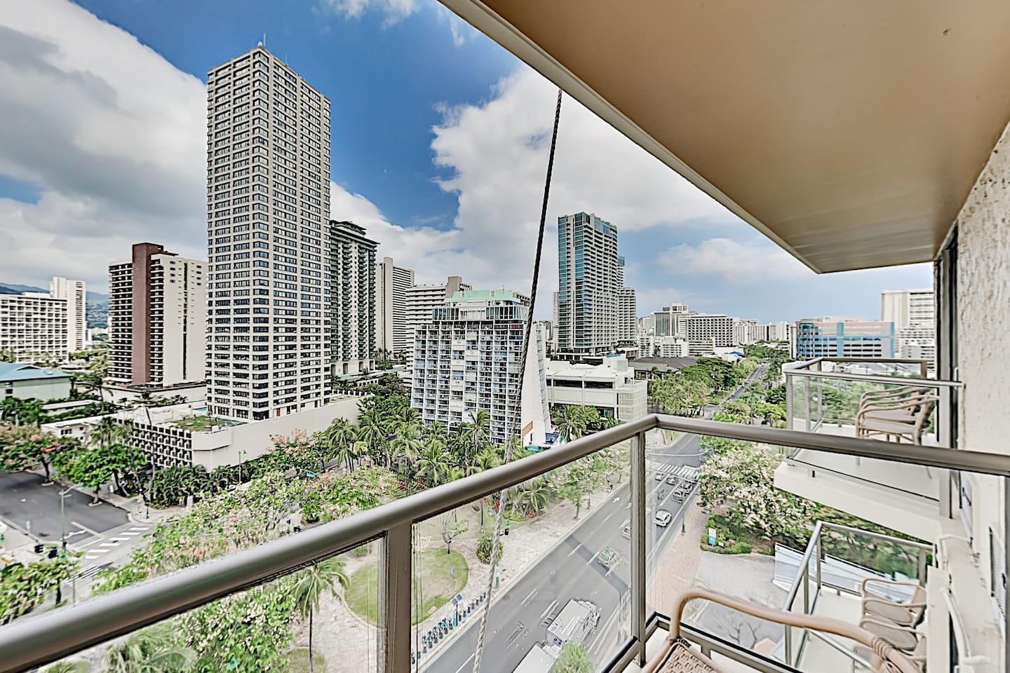 Enjoy the Honolulu sunrise with your morning coffee/tea