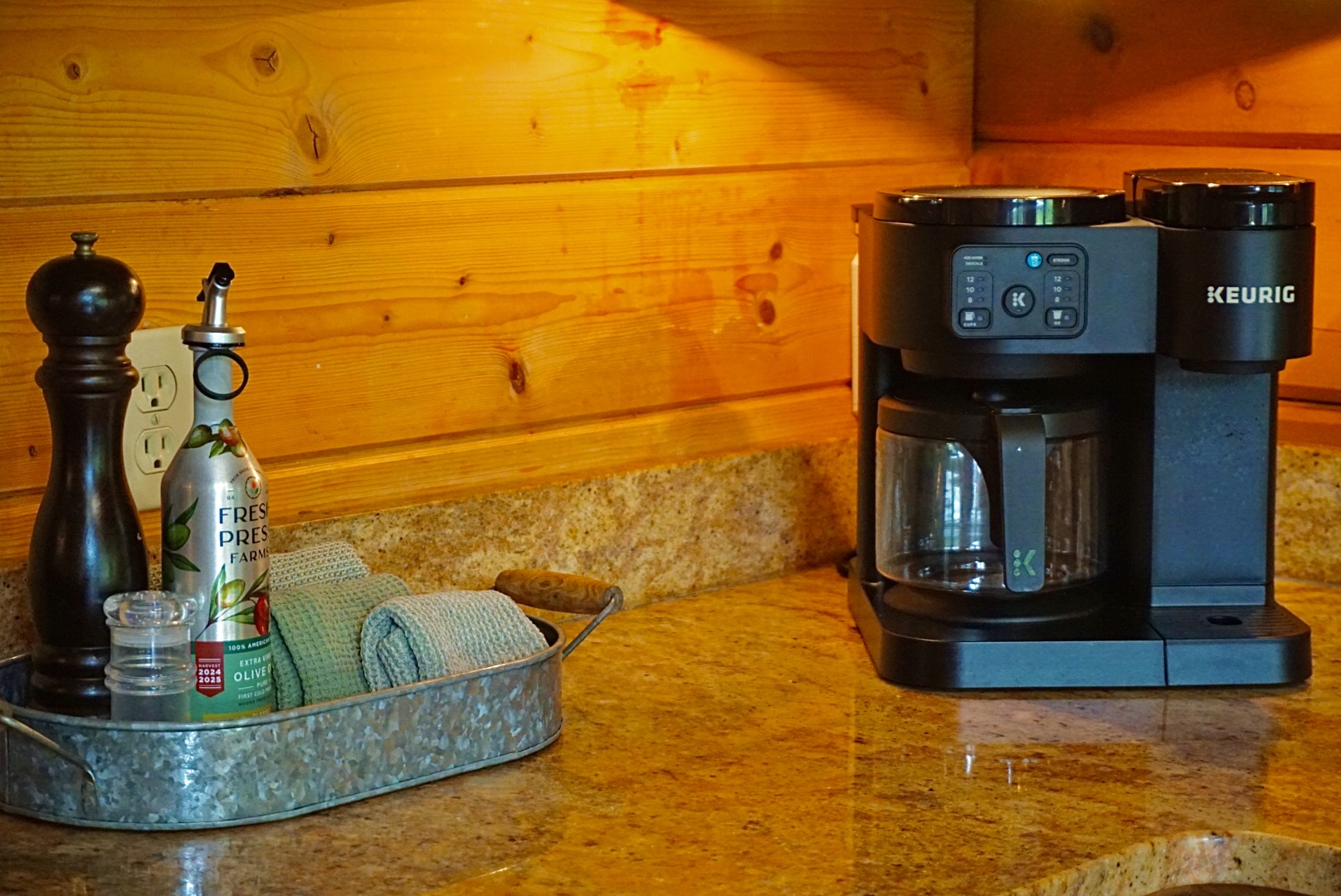 Kitchen Corner: Brew your morning coffee with style in this fully equipped kitchen haven!