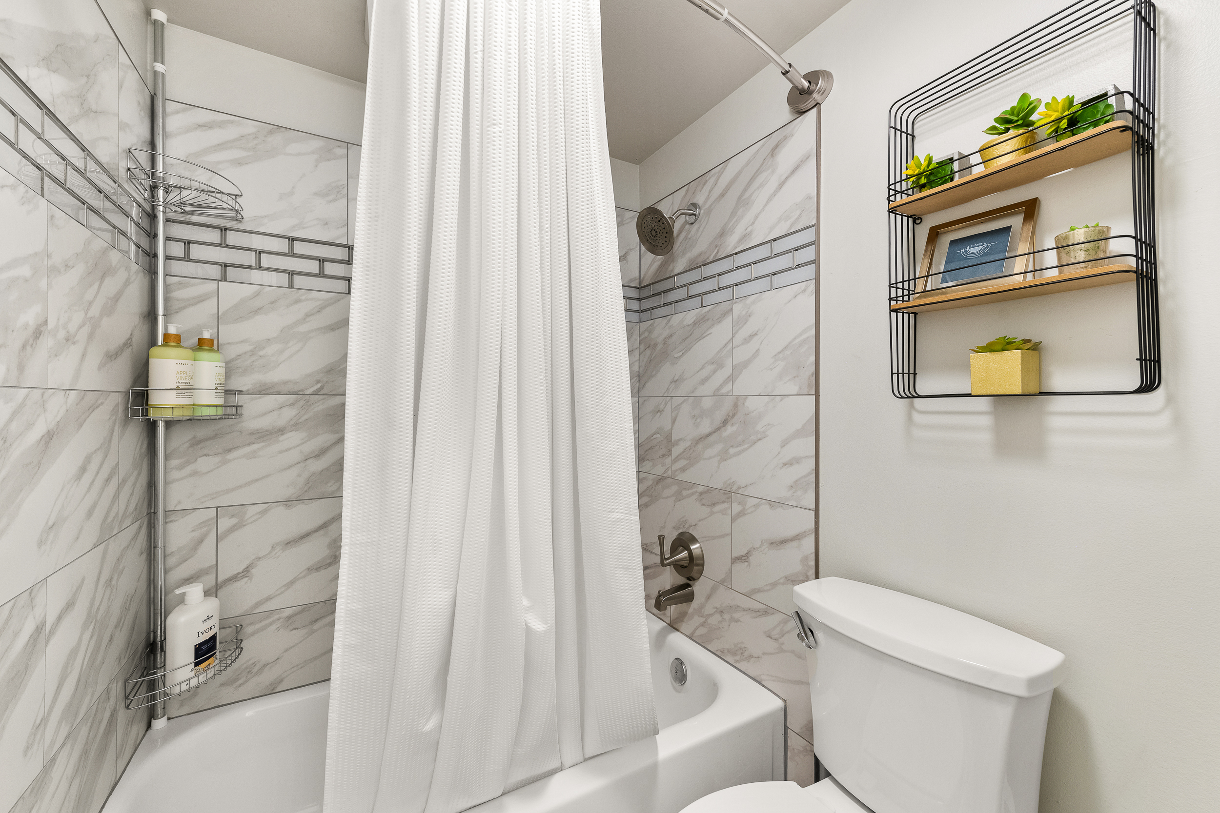 Bathroom 3 | Shower and Tub Combo | Toilet