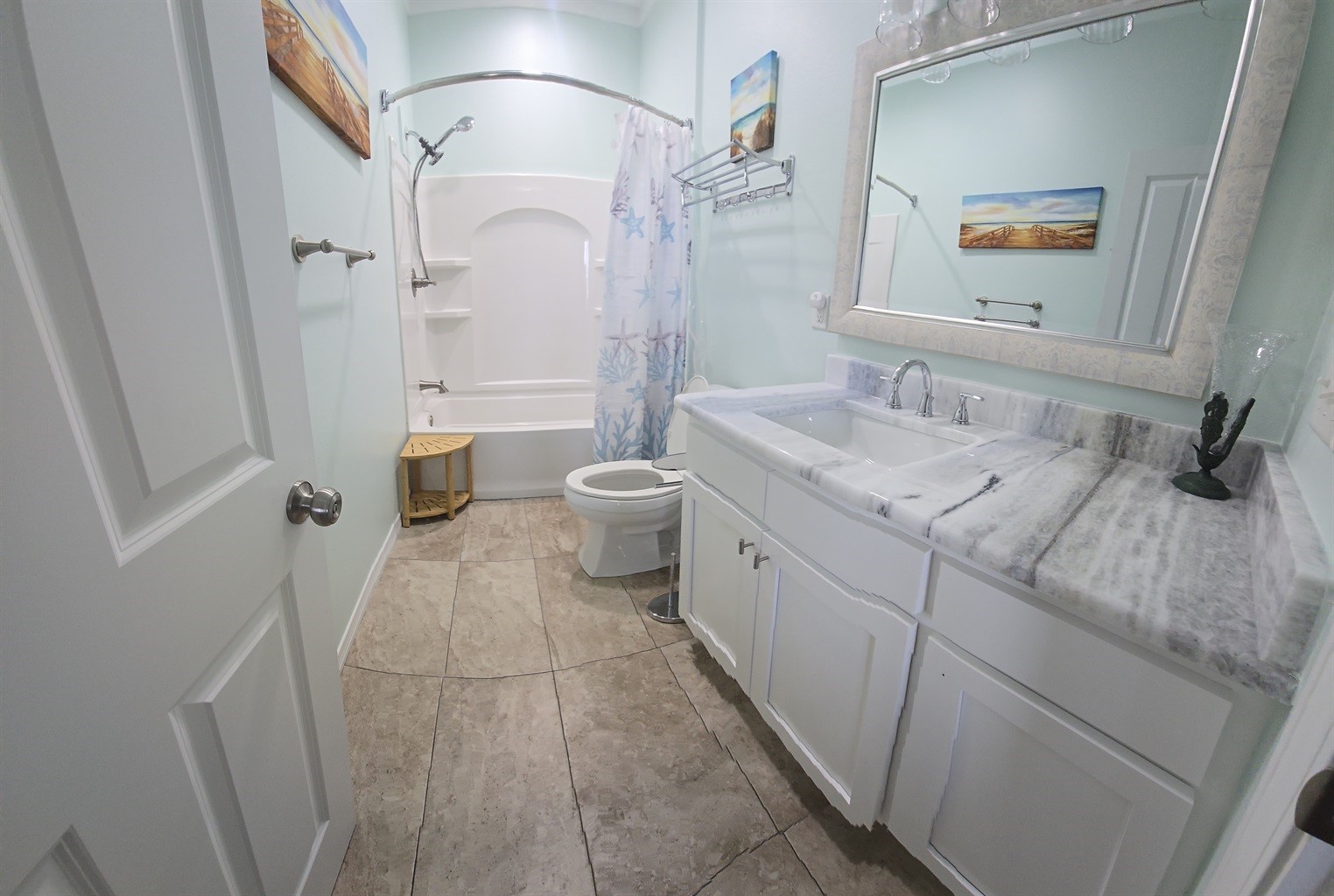 Paw-paws master bath