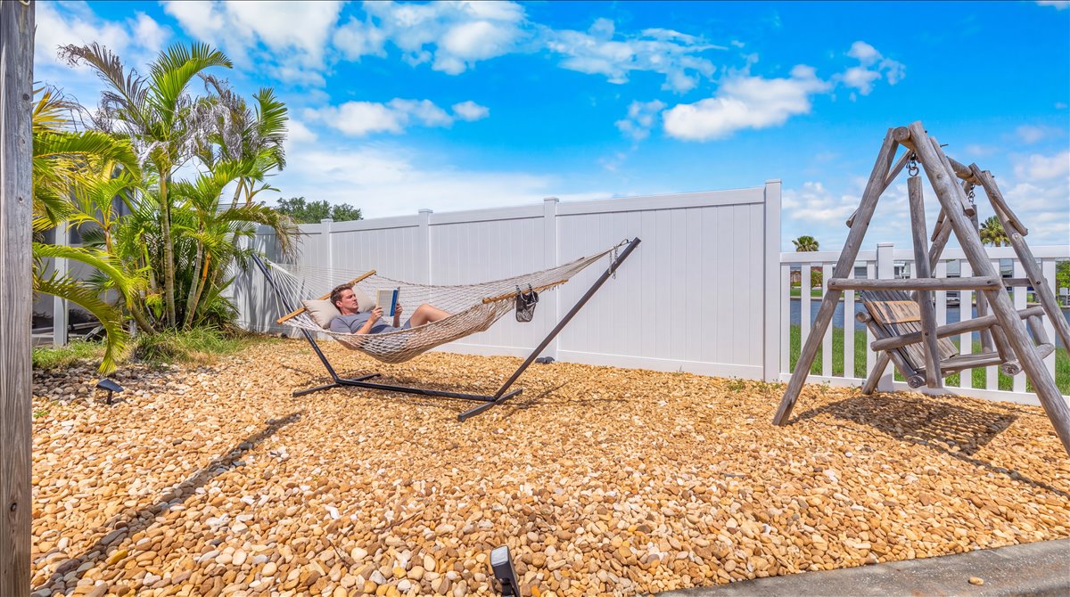Beach Getaway - Ask about Special Monthly Rates 3