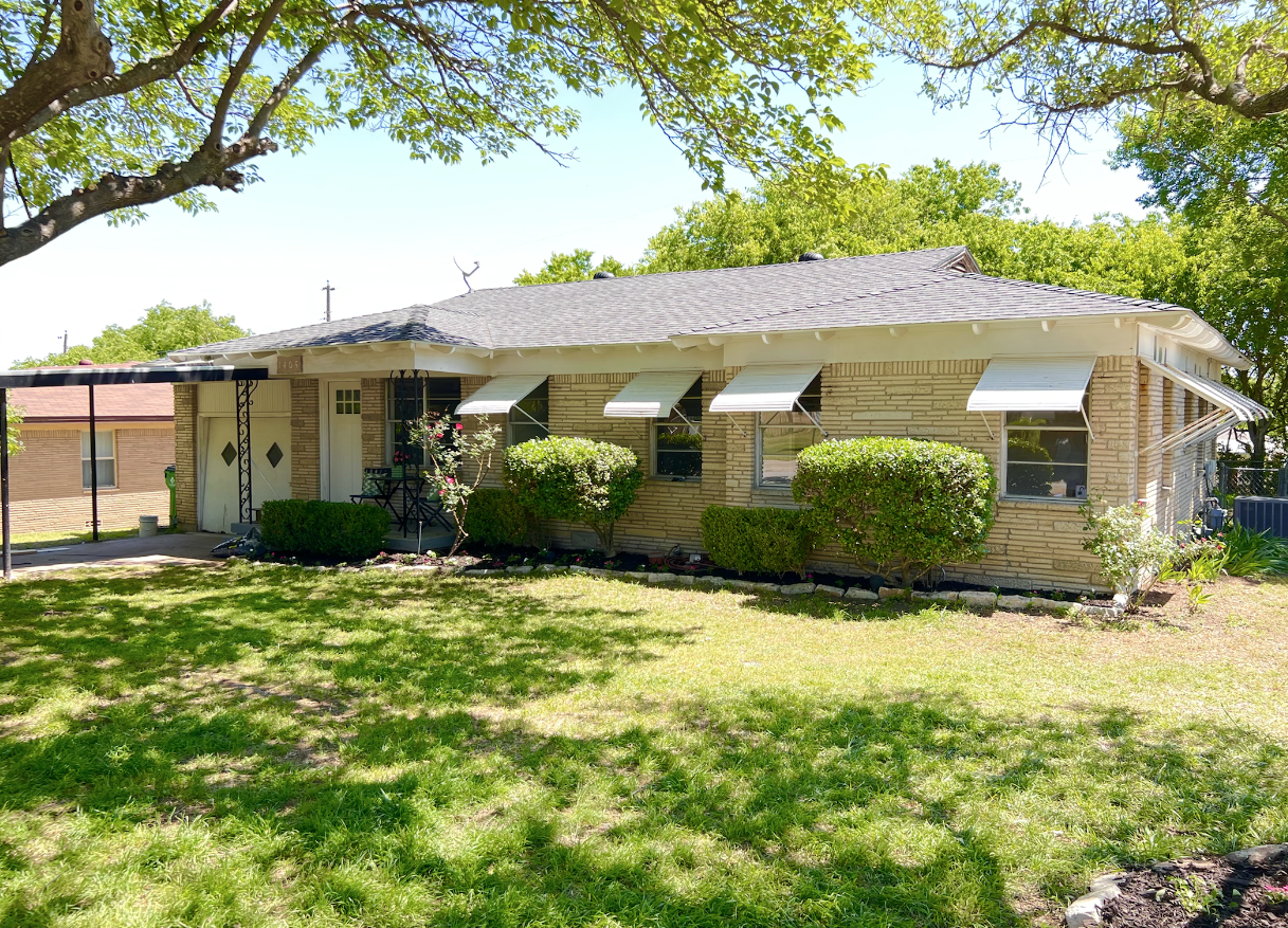 Classic house with the original shutters!