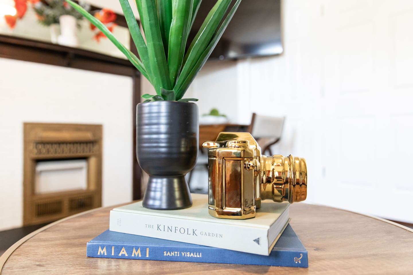 Center Table Accent