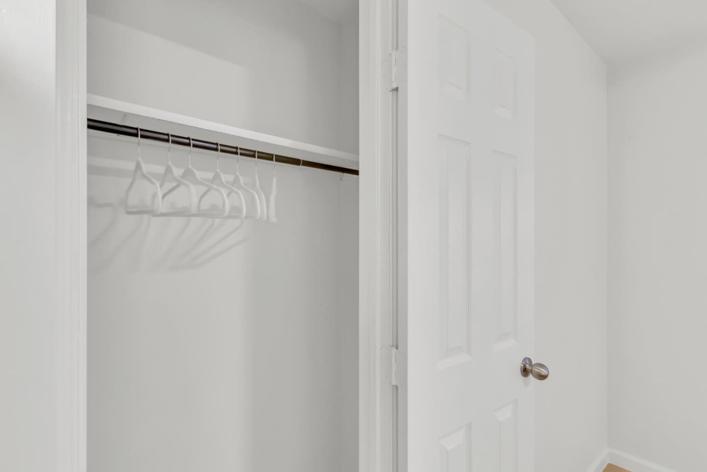 Spacious closet with plenty of hangers and clothes storage for longer visits, ensuring an organized and comfortable stay.