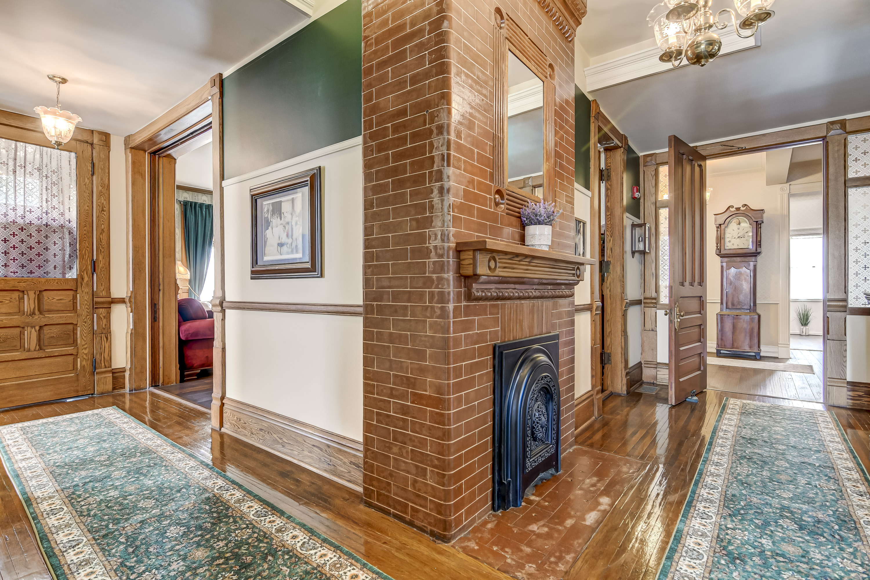 The Bressmer - Hallway