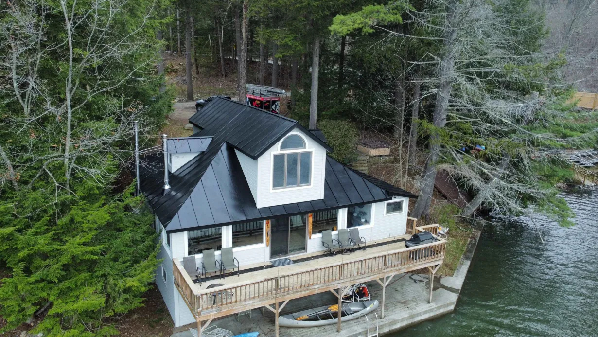 Welcome to 9 North Shore!