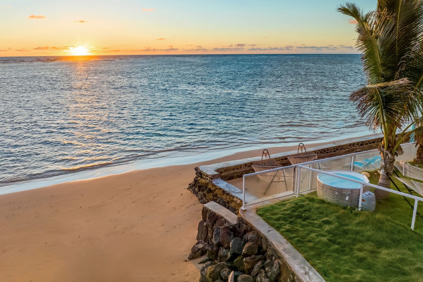 Private Cove and Jacuzzi is next to 2 hot-water enclosed outdoor showers