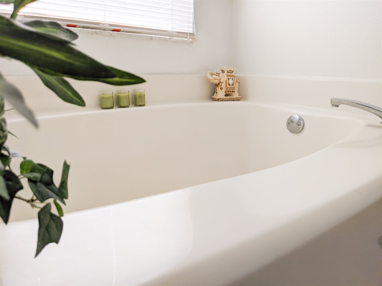 Spacious soaking tub
