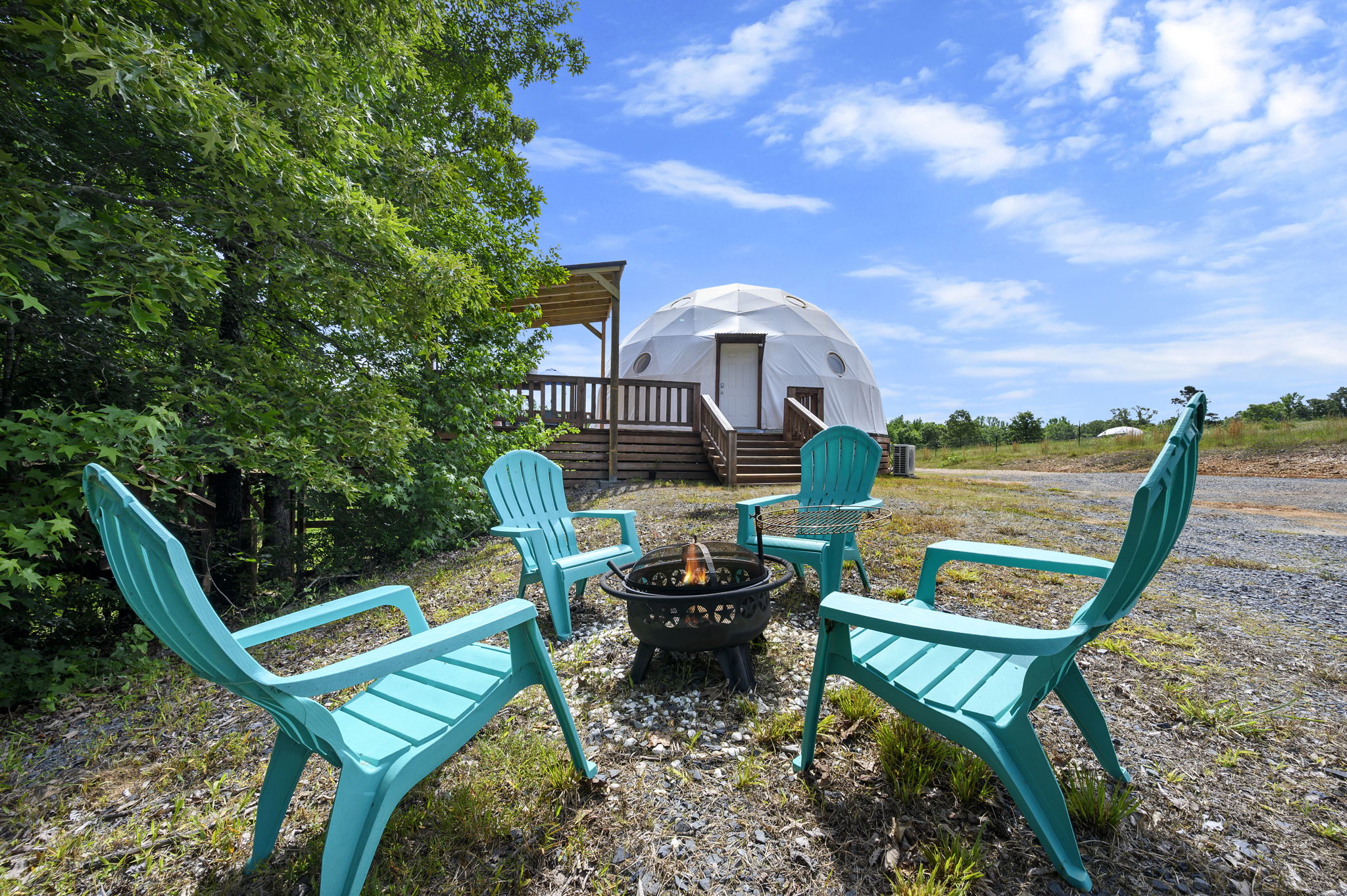 Firepit w/Chairs