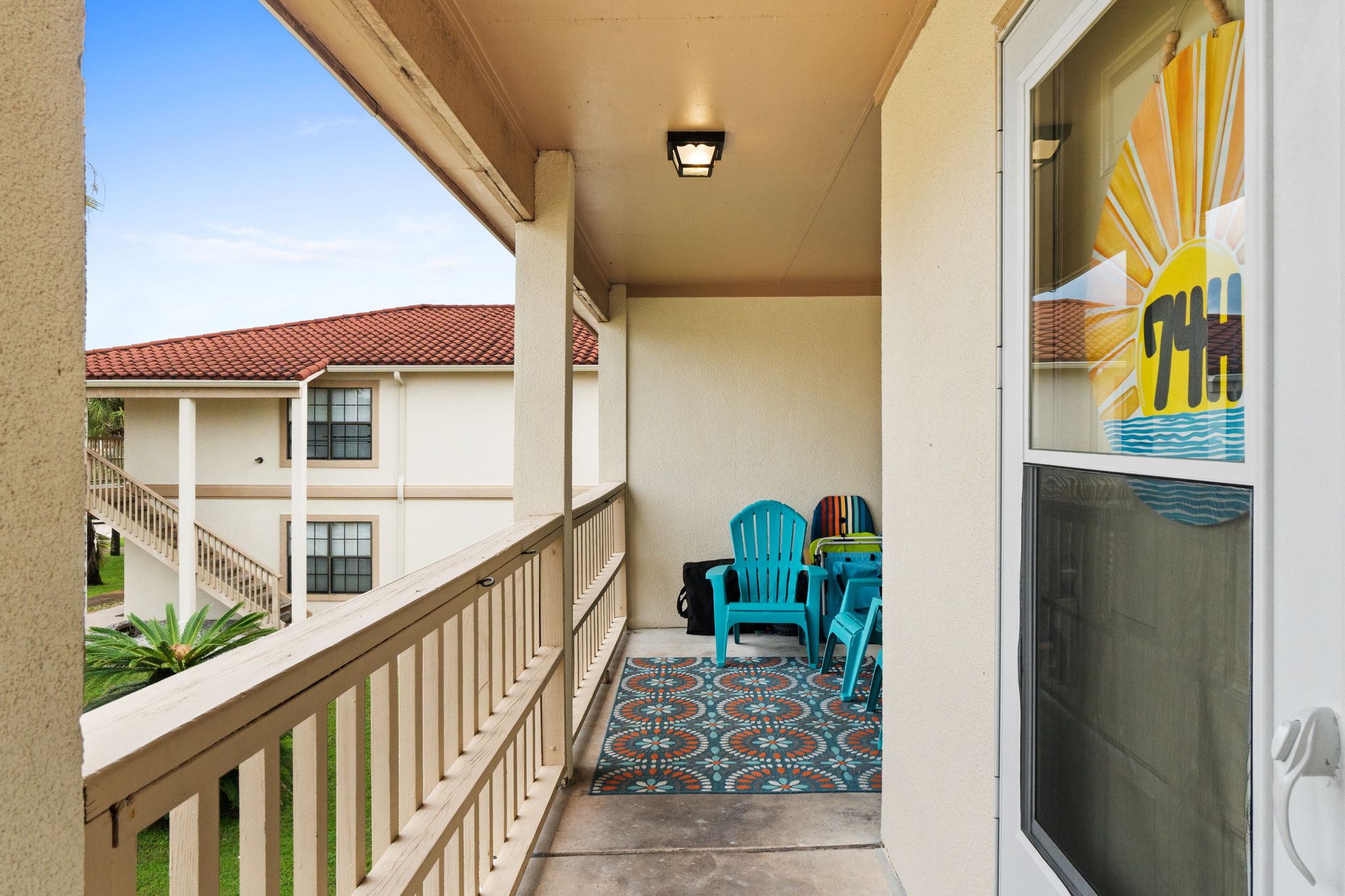 Balcony with Outdoor Seating