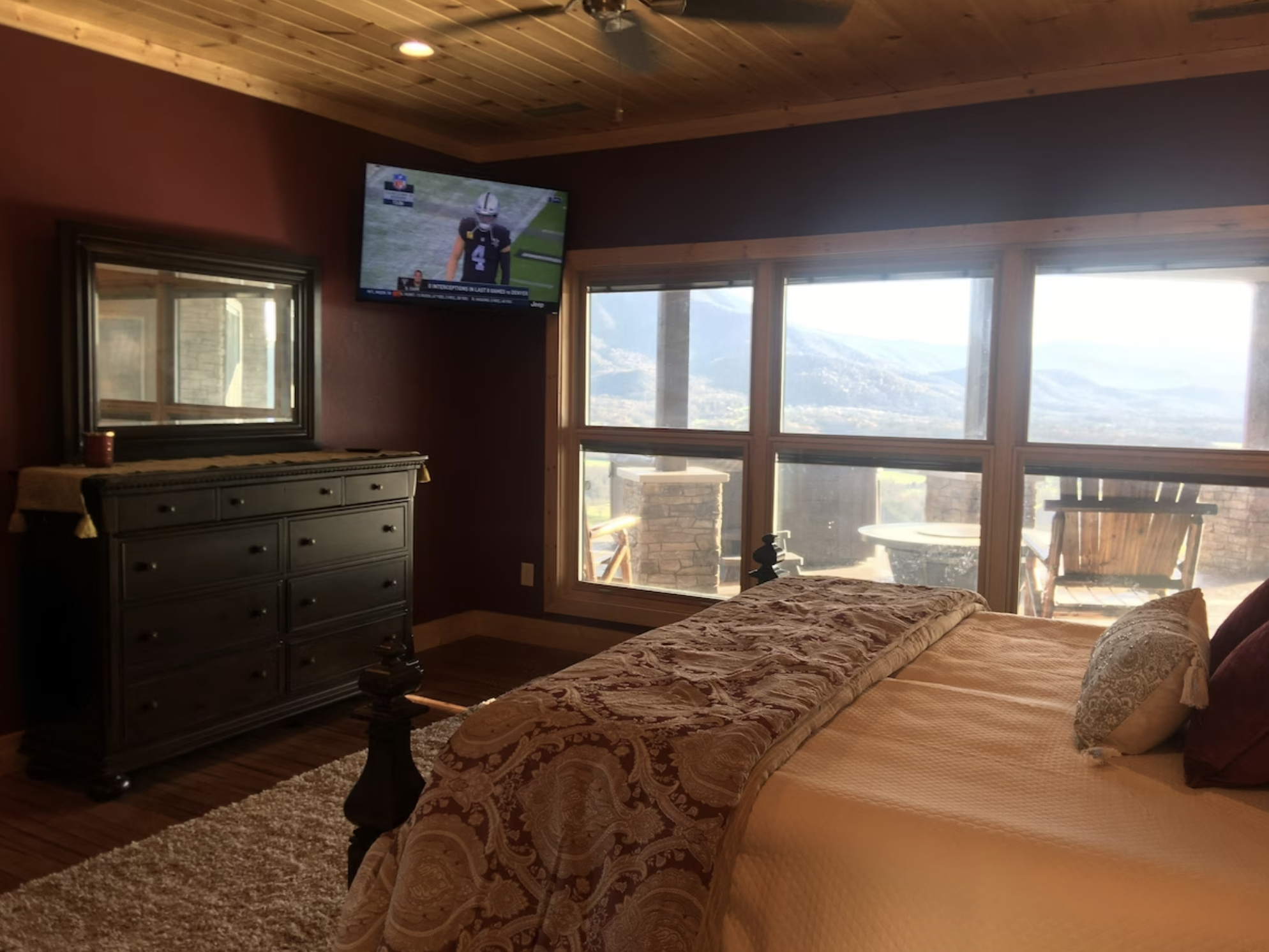 Imagine waking up to gorgeous views every morning.