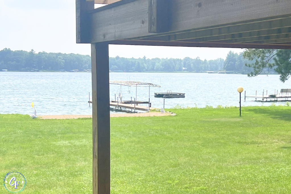 Flat yard, perfect for games