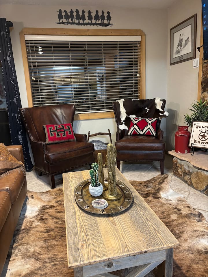 2 comfortable sitting chairs in living room