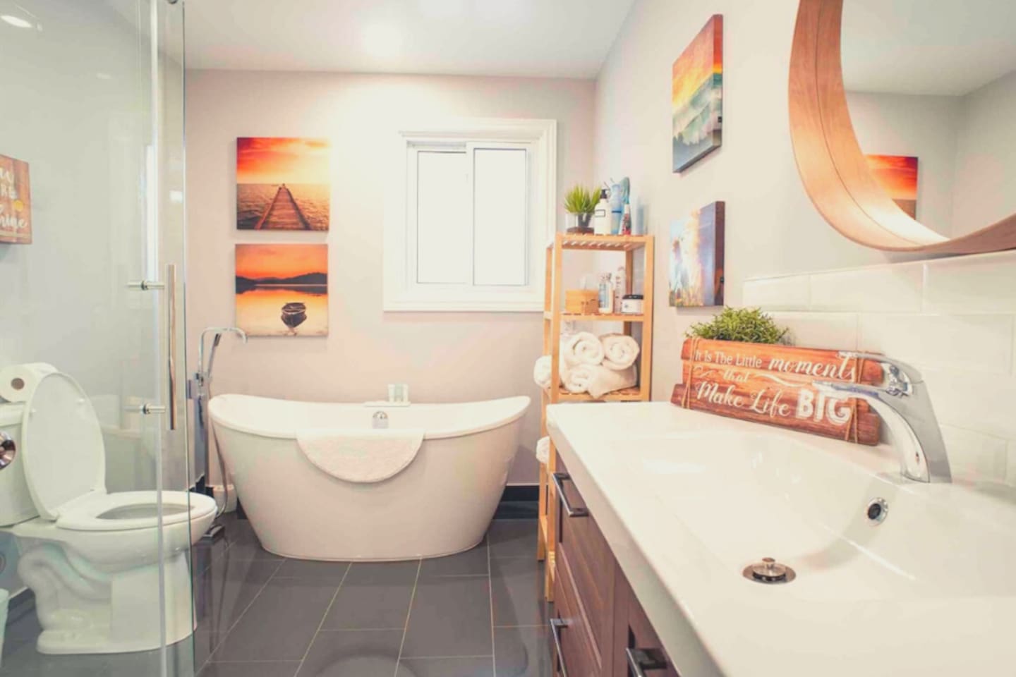 Bathroom With Soaker Tub