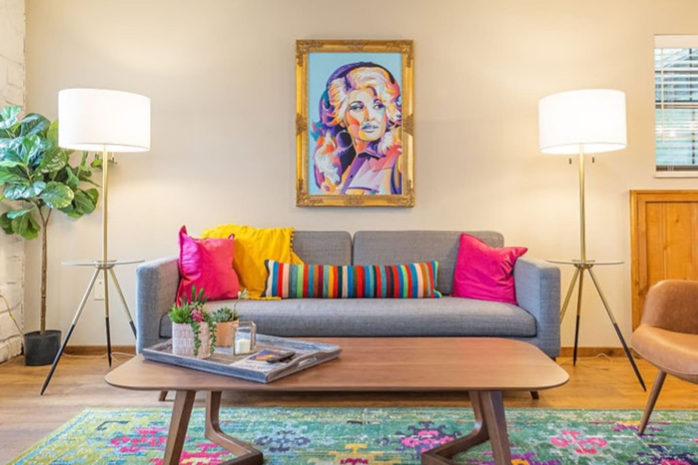 The Daisy @ Dollys Drive — Sevierville, TN — vacation rental