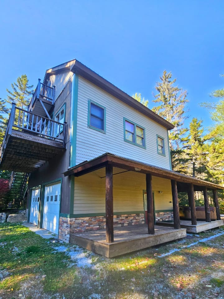 The second home on the property offers 2 decks, 1 being attached to the master bedroom! 