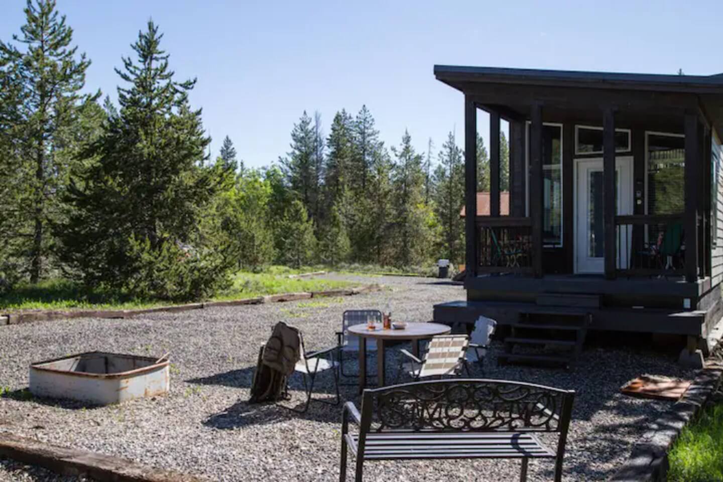 Outdoor dining and firepit