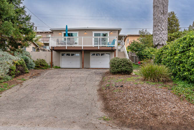 Front View - garages not for guest use