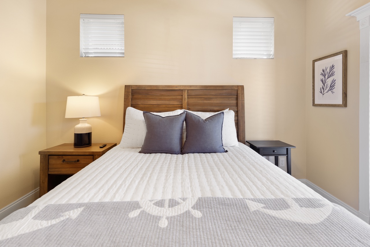 1st Bedroom (1st Floor)