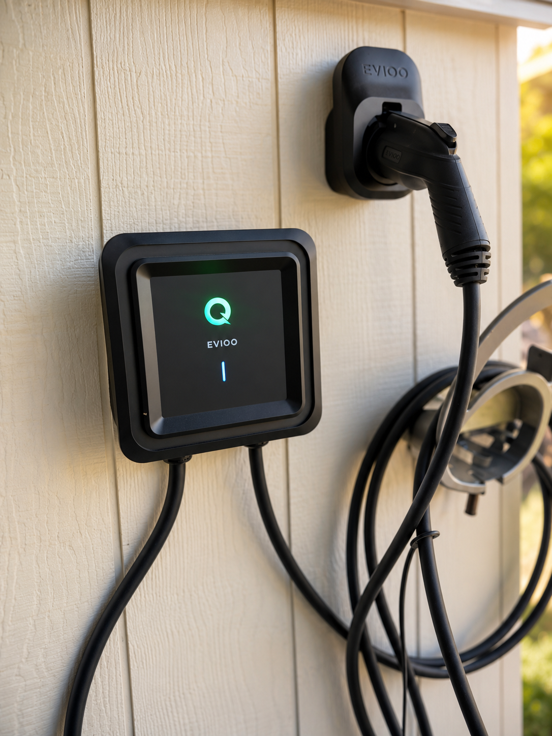 EV Charger available for guests: EVIQO Level 2 EV Charger, 40 Amp 240V. Located in the carport, behind the home, next to the outdoor fridge.