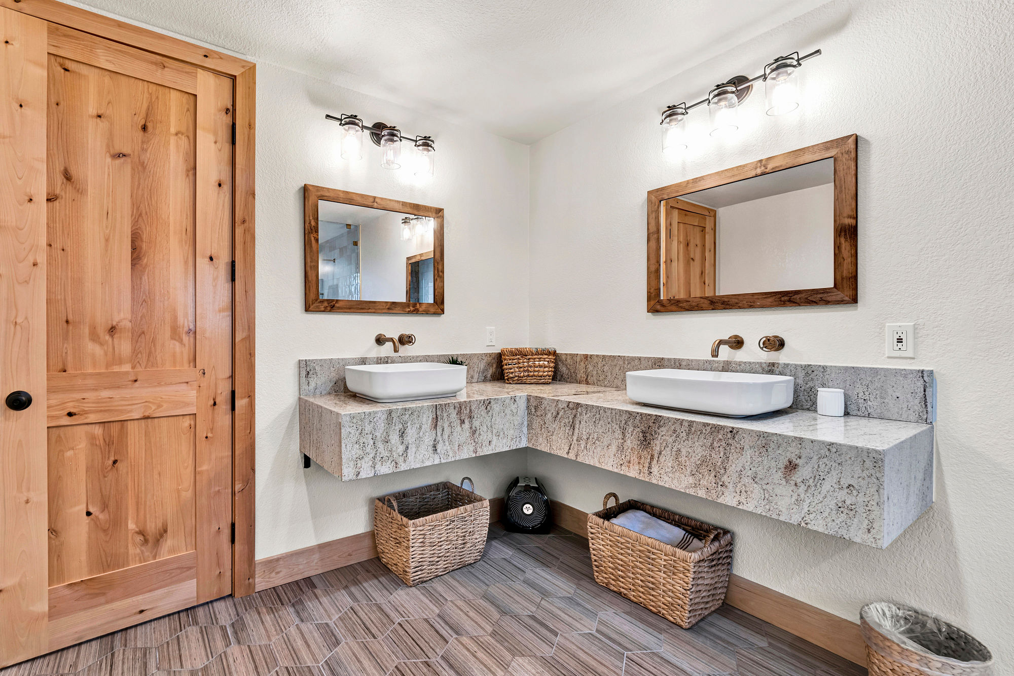 Junior Suite Bathroom