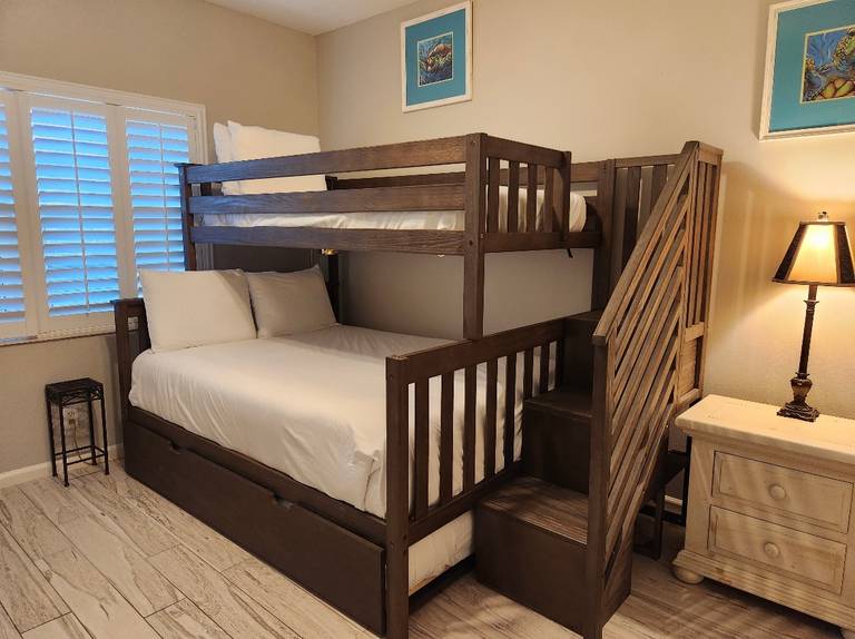 2nd Bedroom