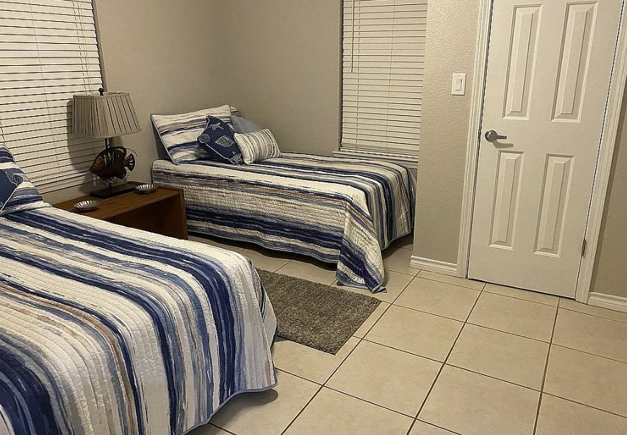 610ea2d412a449528b5137335adc0cd0 | Beachhouse | Texas | TX | Vacation Homes | Galveston | Crystal Beach | Kokomo | Breezy Days | Beachfront Elegance | Sunrise Serenity | Southern Sands Property Management, LLC