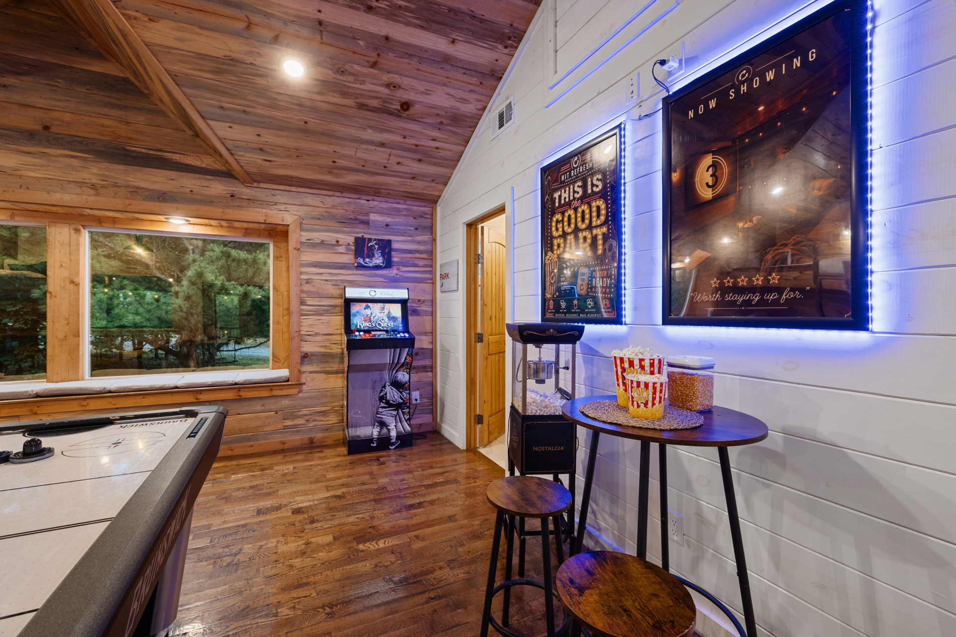 The smell of fresh popcorn drifting through the loft & arcade rematches. Then cozy movie nights outside to the Sky Deck Cinema, wrap up in a blanket, & watch movies beneath stars surrounded by towering pines!