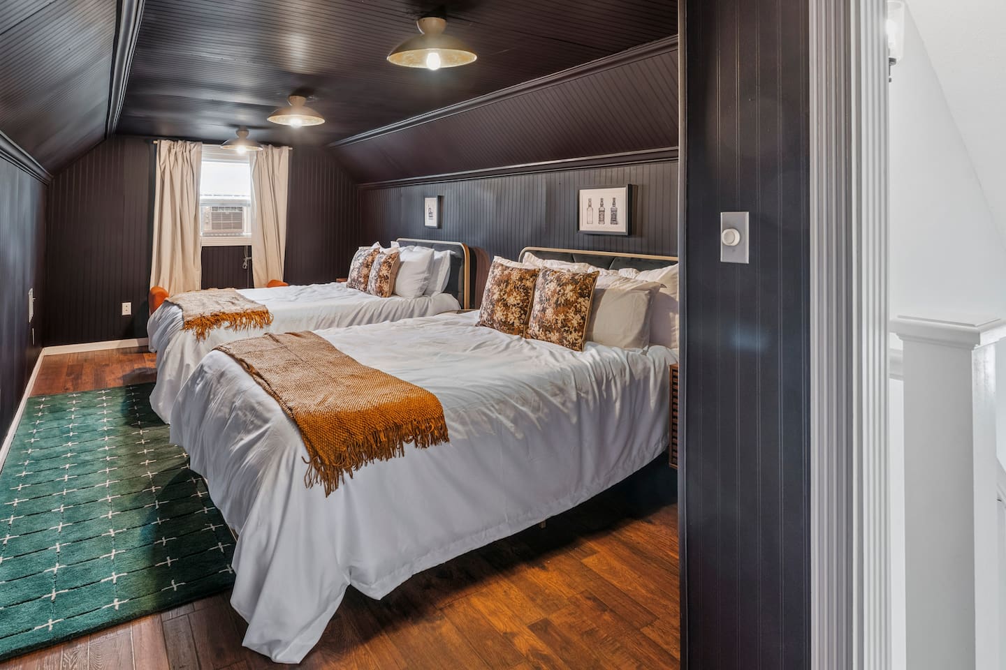 Bedroom 7 - Two Queen beds upstairs in The Cottage