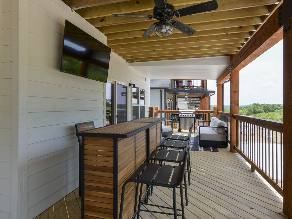 Main level deck living space