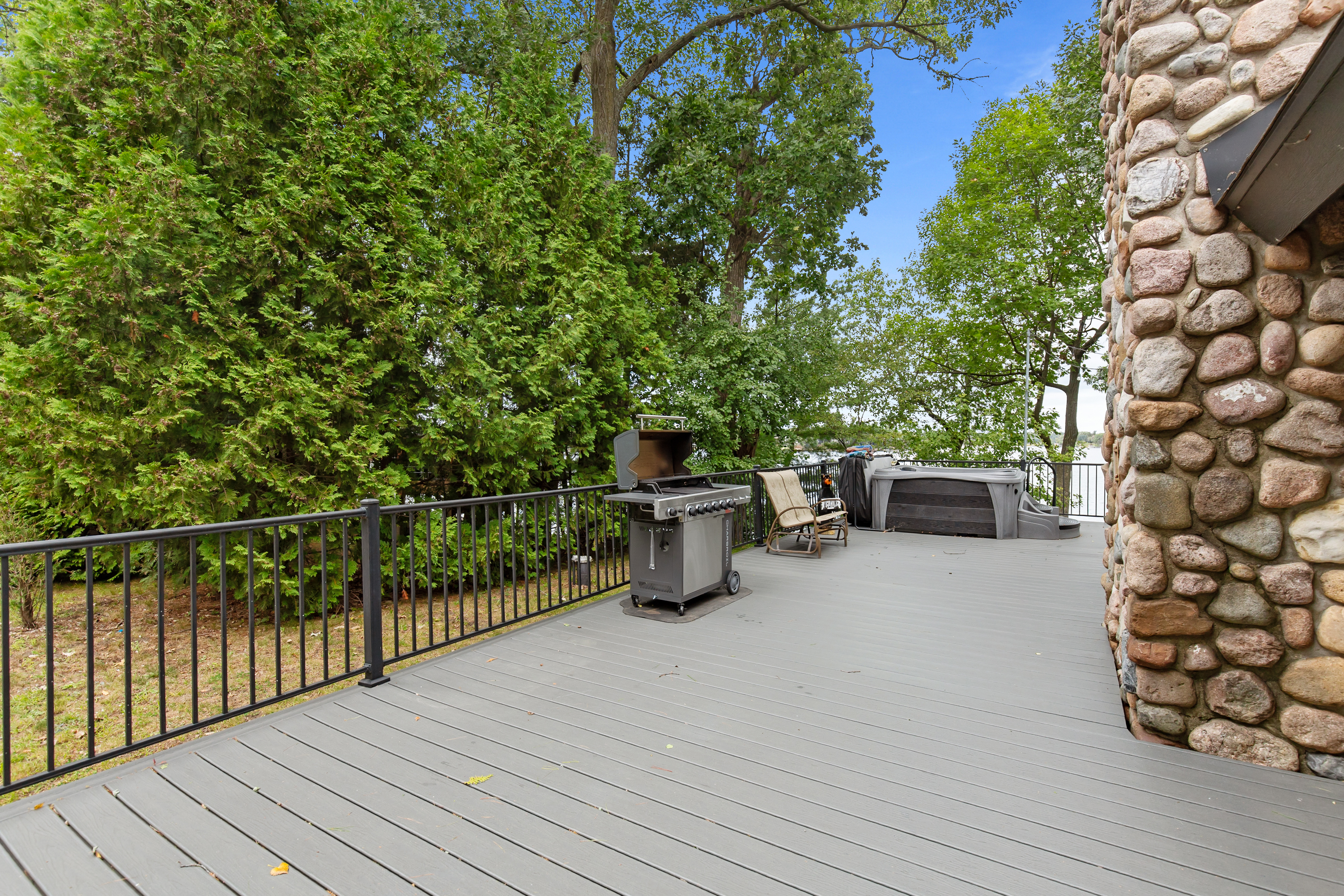 The gas grill is ready for cooking—perfect for easy, delicious meals outdoors