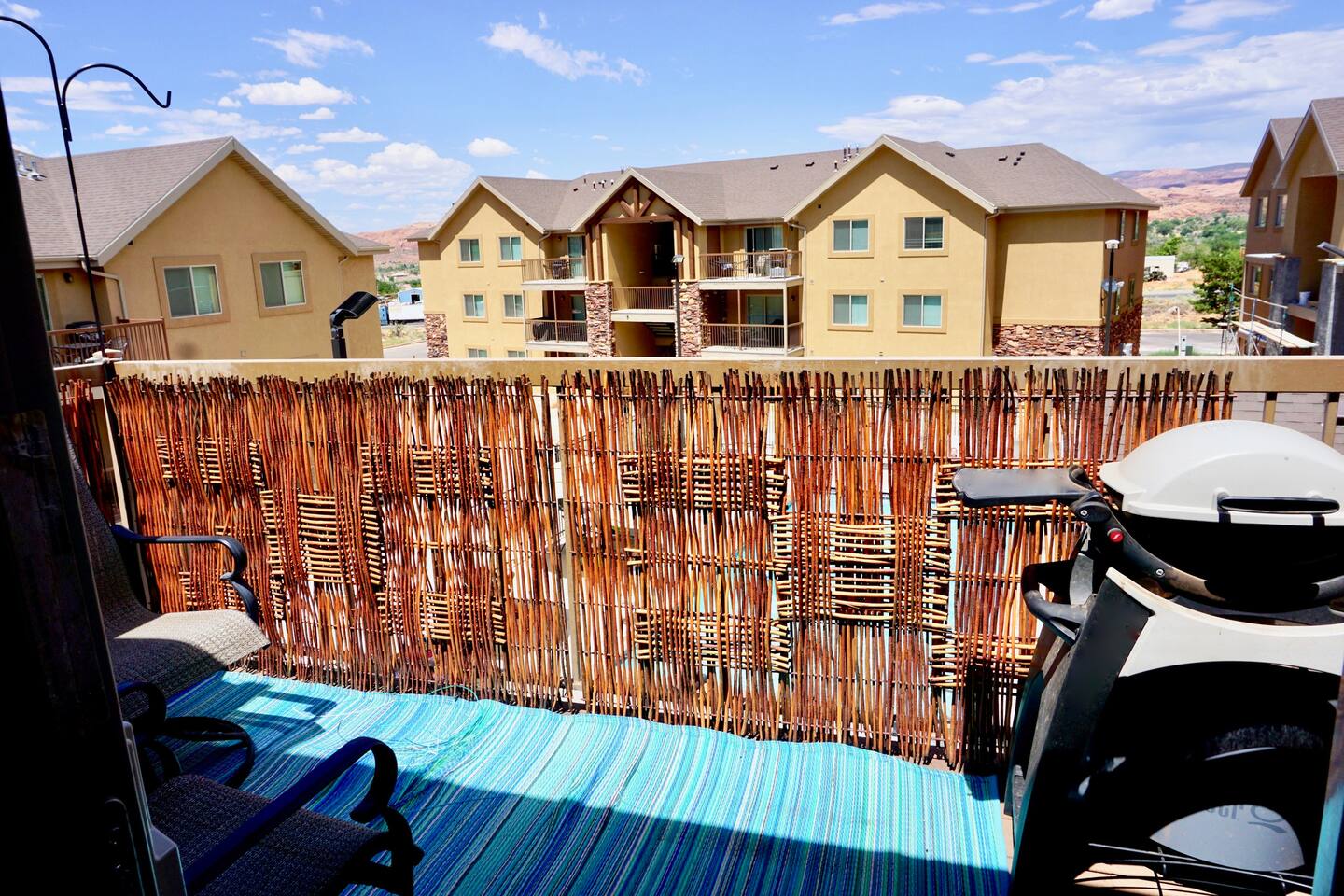 Balcony with Grill