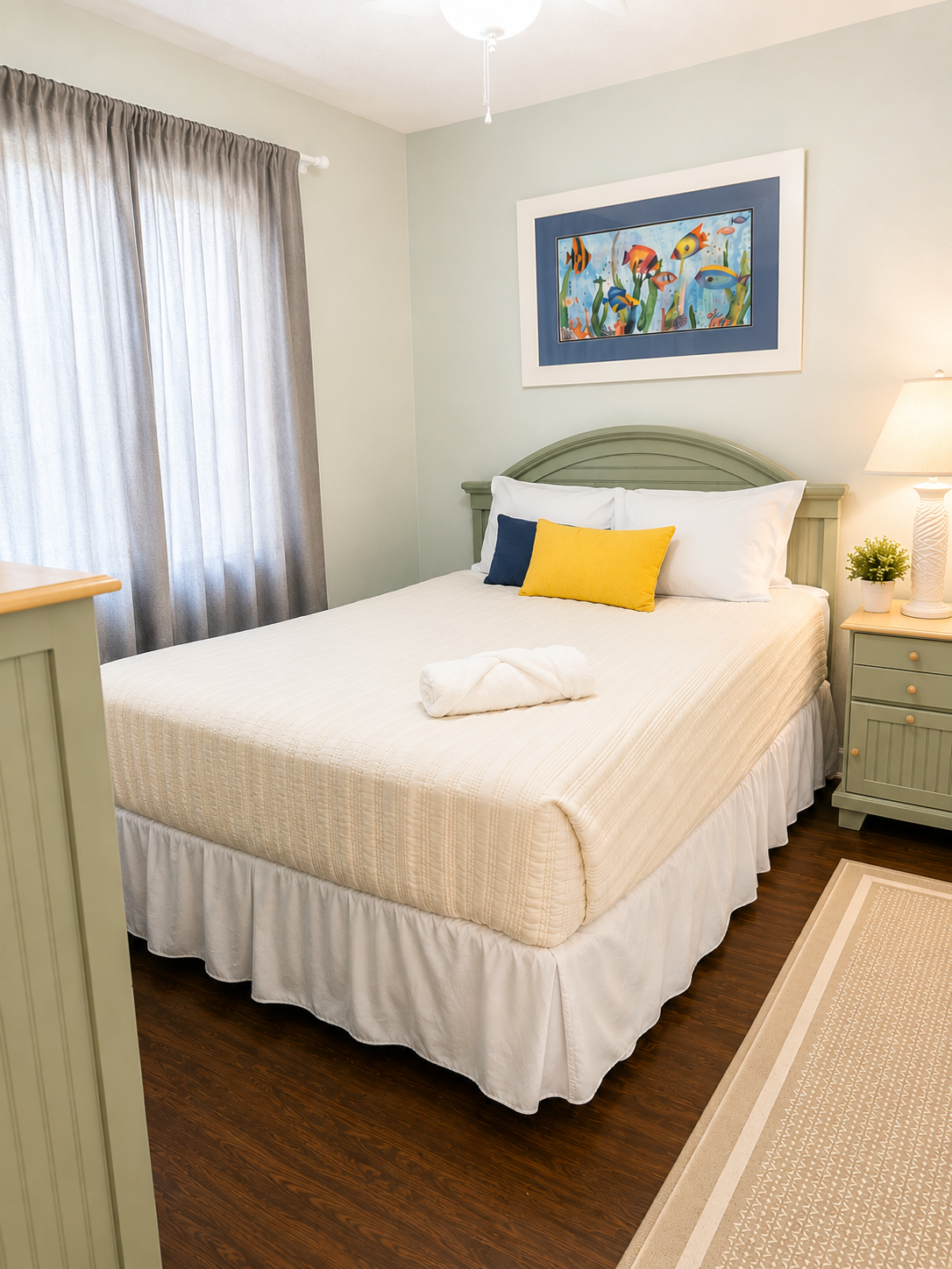 Bedroom 2 Queen
