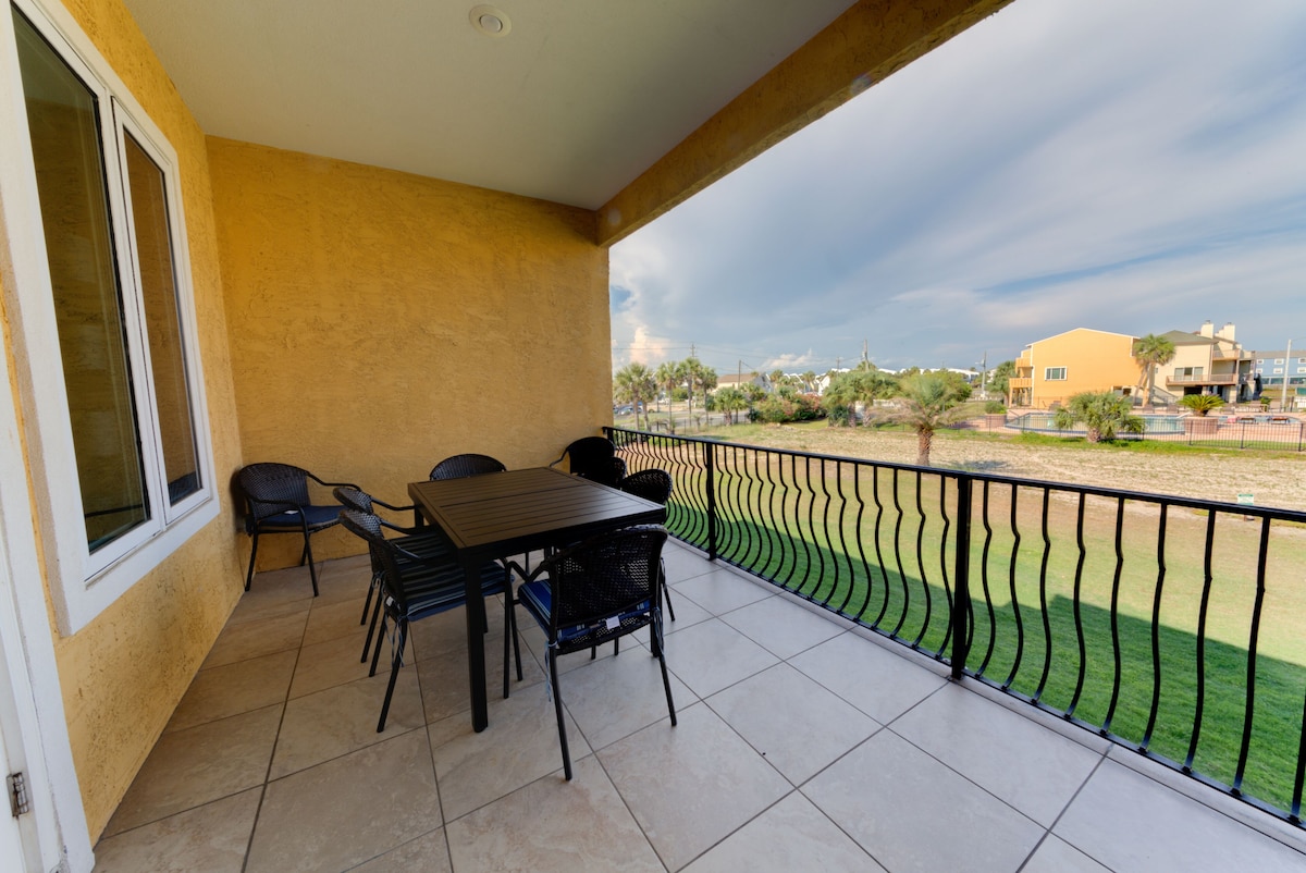 Outdoor Balcony Seating