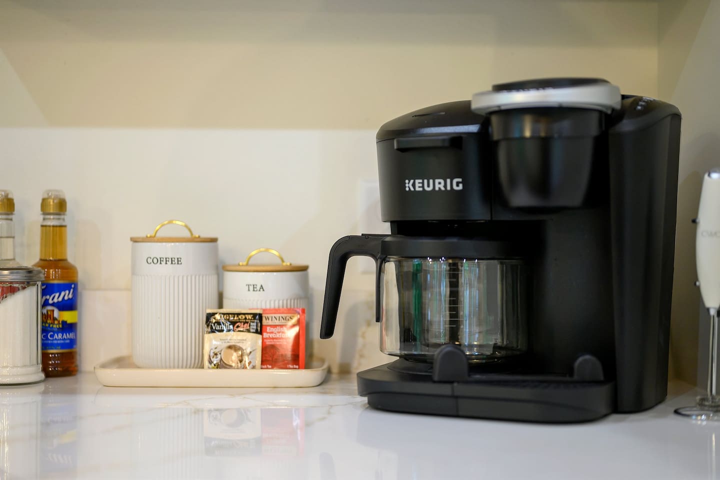 Make a cup of coffee or a whole pot with our Keurig Duo Coffee pot. 