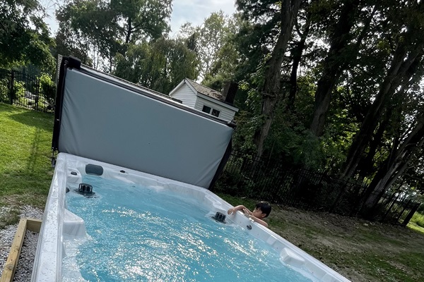 1st Guest House: Swim Spa / Endless Pool