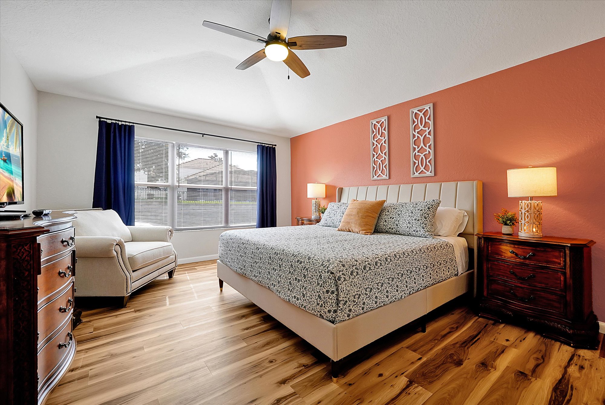 Master King Bedroom with Cable TV