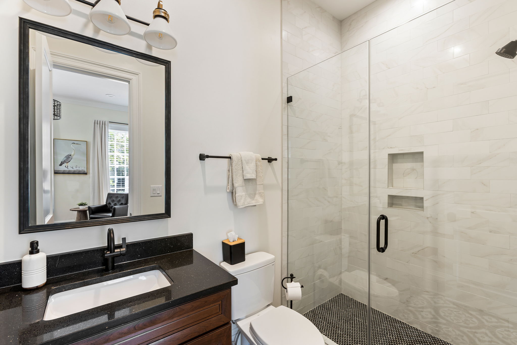 En suite bathroom 1