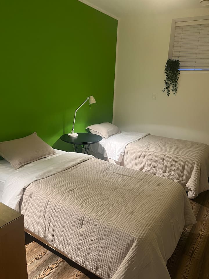 Beds can be converted to a king