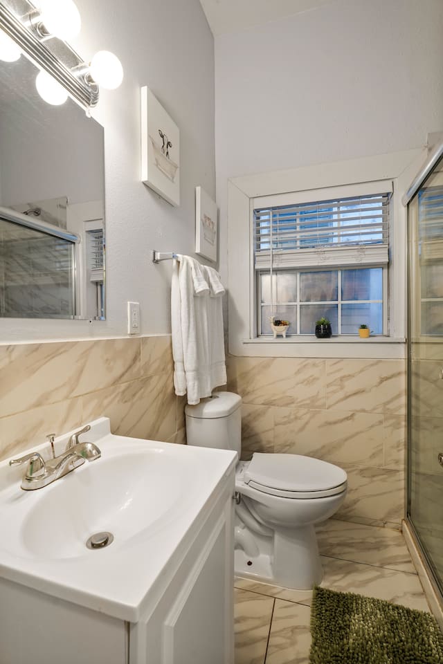 Your front full bathroom is equipped with a shower and everything you need to freshen up.
