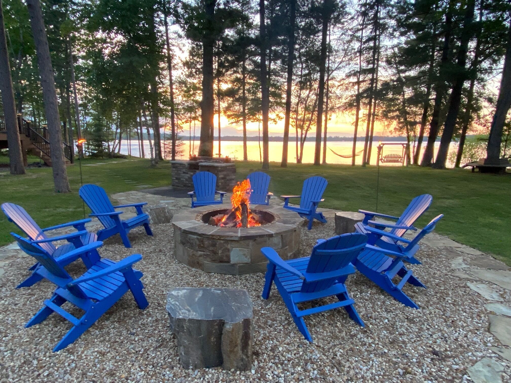 Come Stay and Make Wonderful Memories -- fire pit seats 9+! 