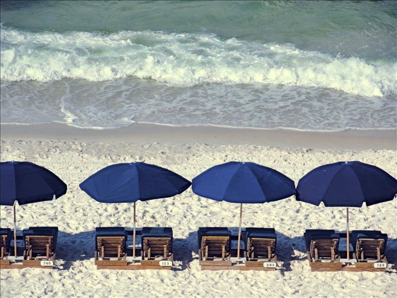 Seasonal beach service