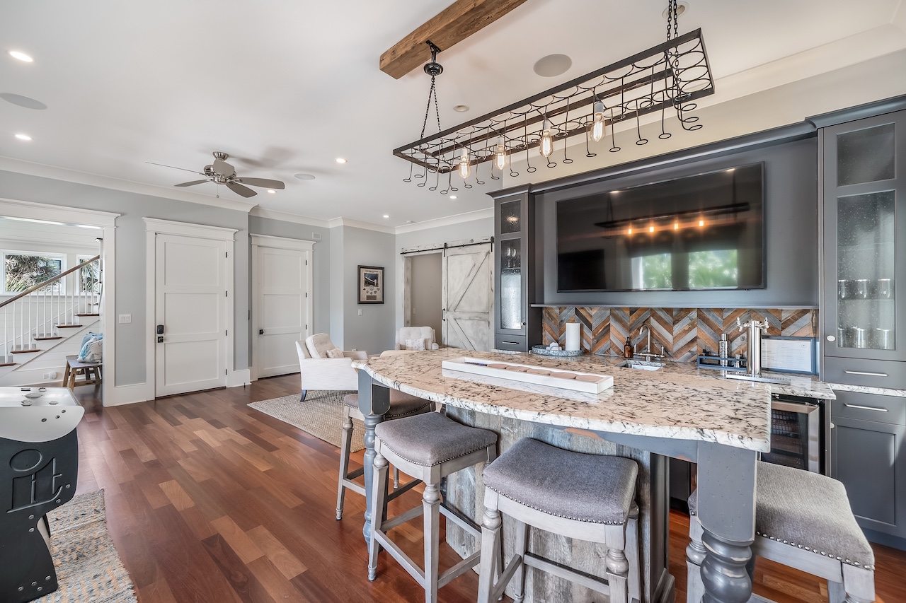 Sitting Room/Bar/Arcade Game on first floor Shore Thing | 4001 Palm Blvd | Isle of Palms, SC | IOP Escapes