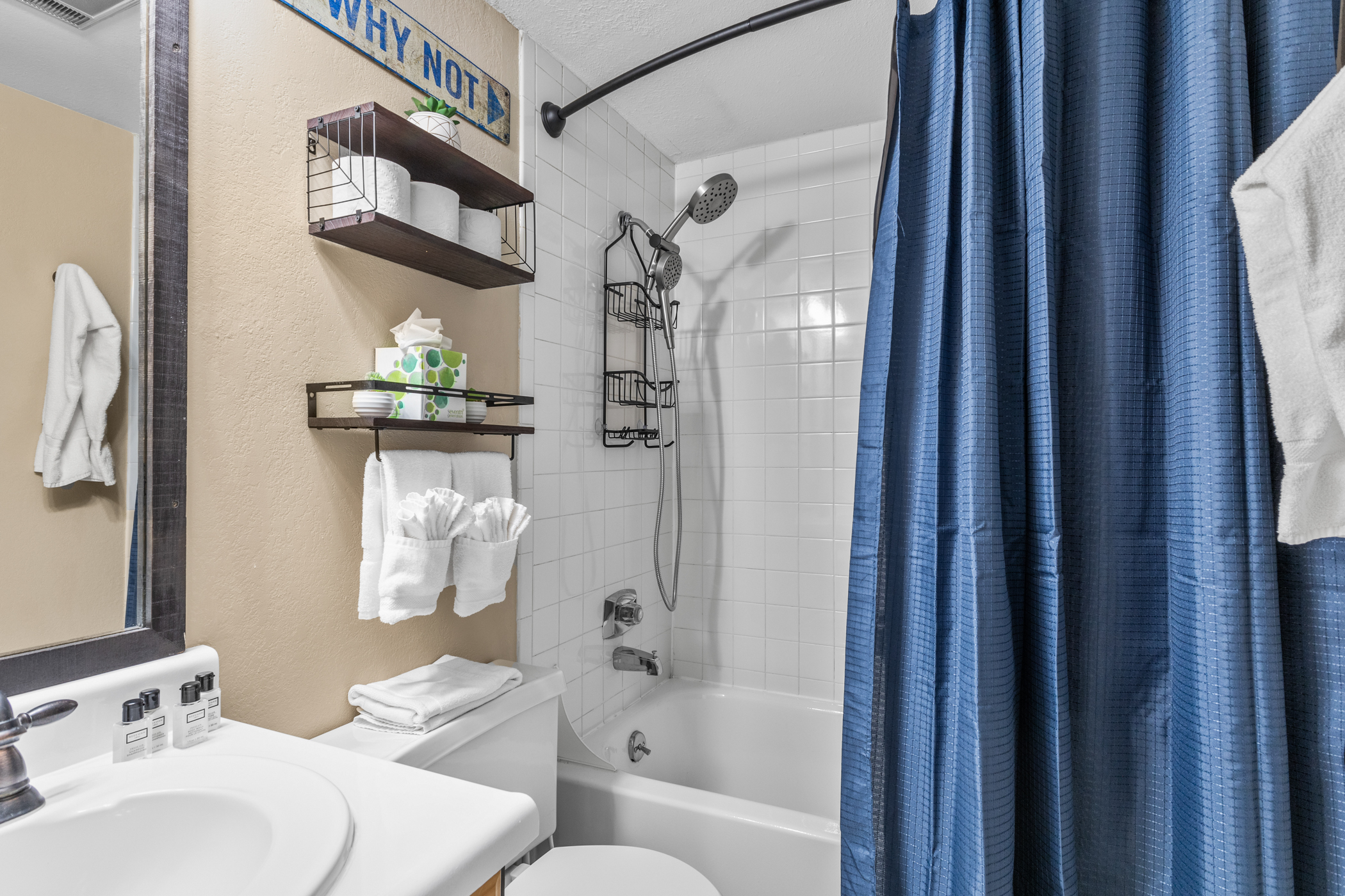 Bathroom 3 | Shower and Tub Combo