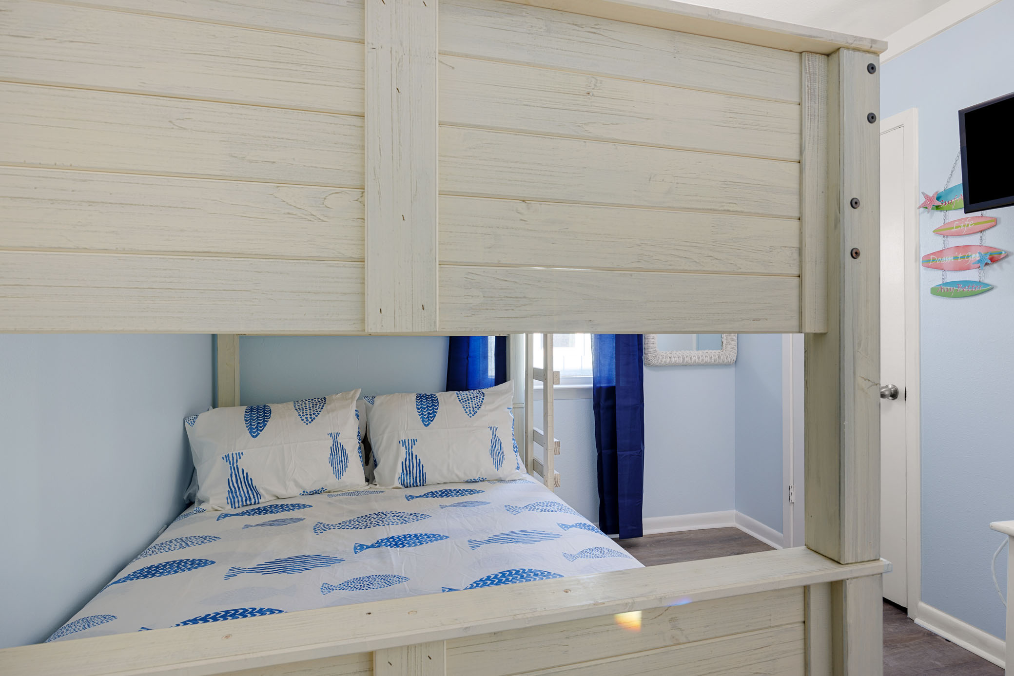 Heavy duty full over ful bunks