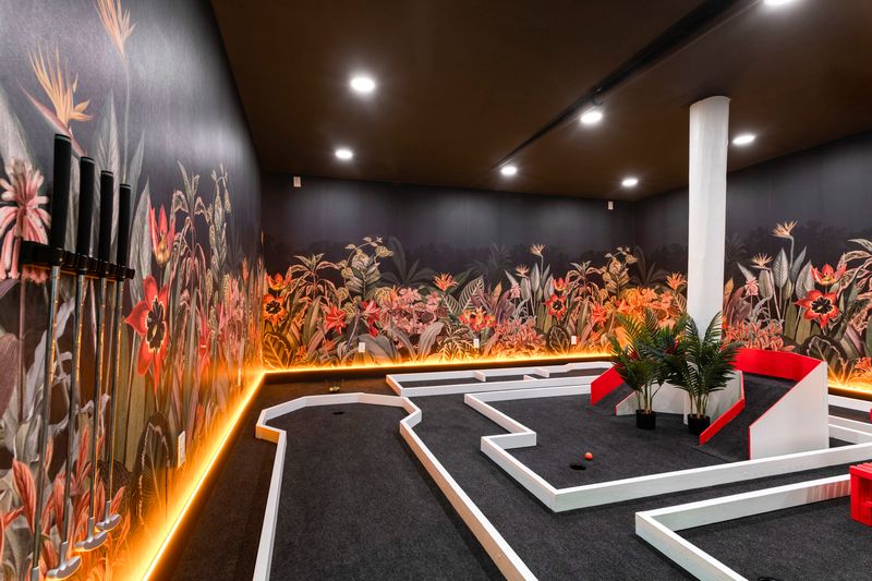 The GameHaus – Immersive Putt-Putt Experience