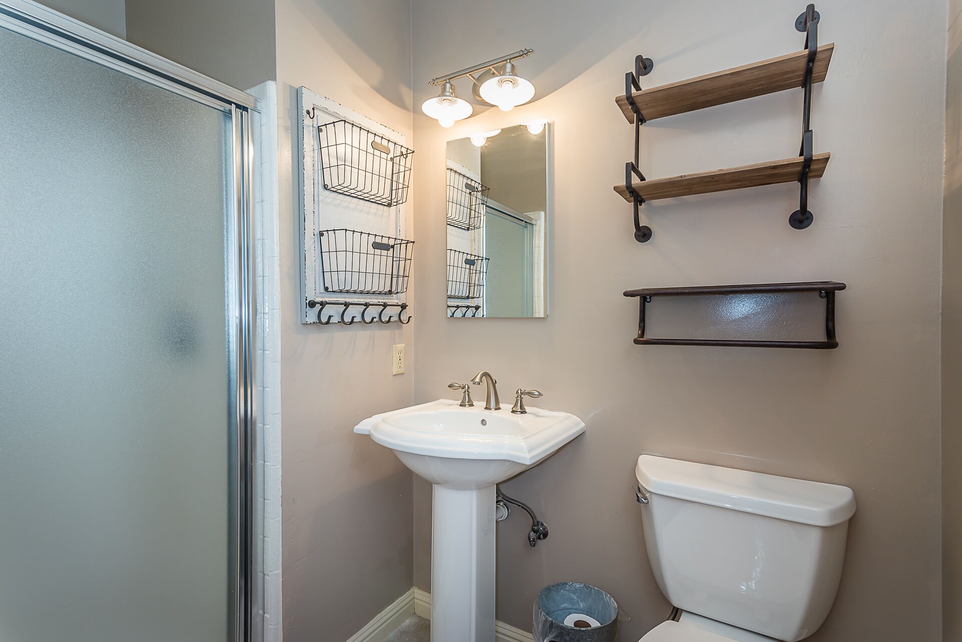 En suite  primary bathroom - Shower only (no tub)