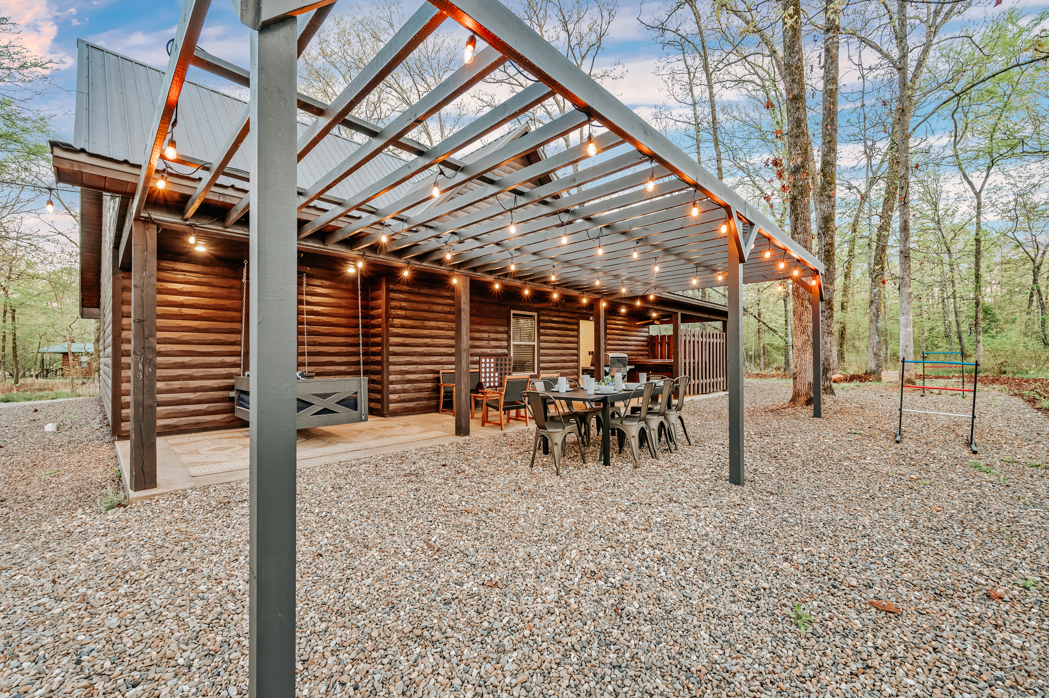 Get an Alfresco dining experience on the balcony of the cabin. Enjoy nature while eating your favorite food.