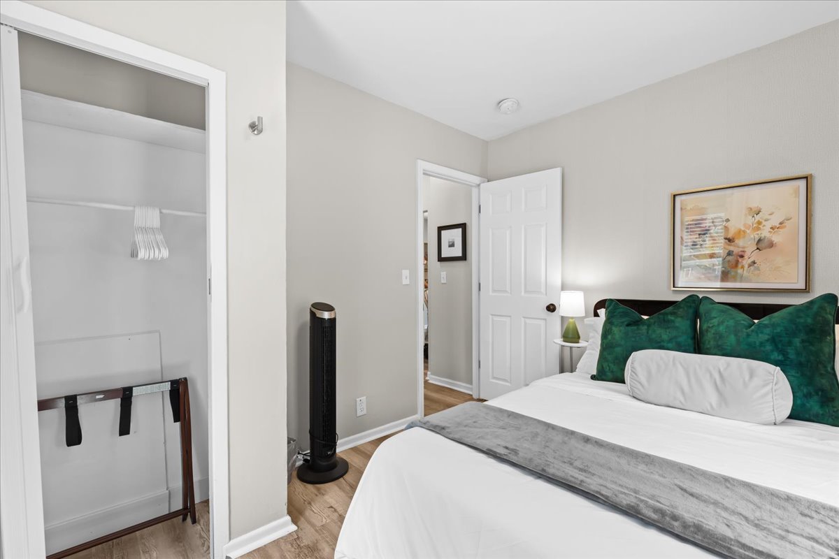 Entryway with coat hooks and storage for a convenient arrival