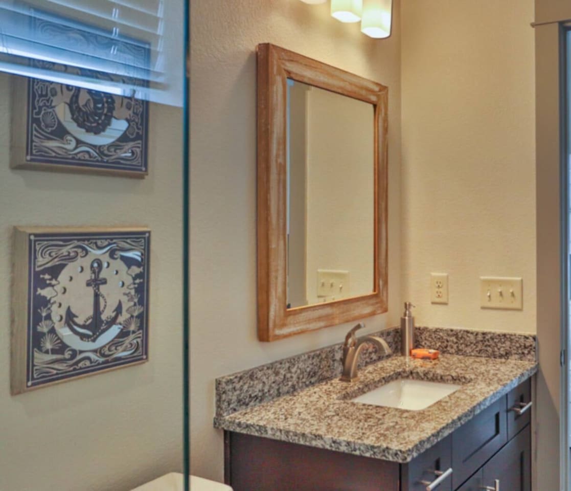 En-suite full bathroom with third bedroom second floor side view

